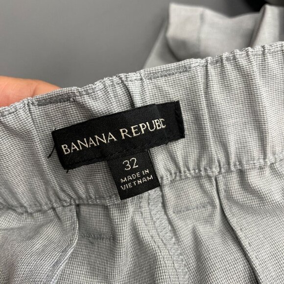 NWOT Banana Republic Men's Size 32 Gray Casual Shorts - Picture 4 of 6